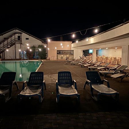 Complex Daniel'S Hotel Orastie Exterior photo
