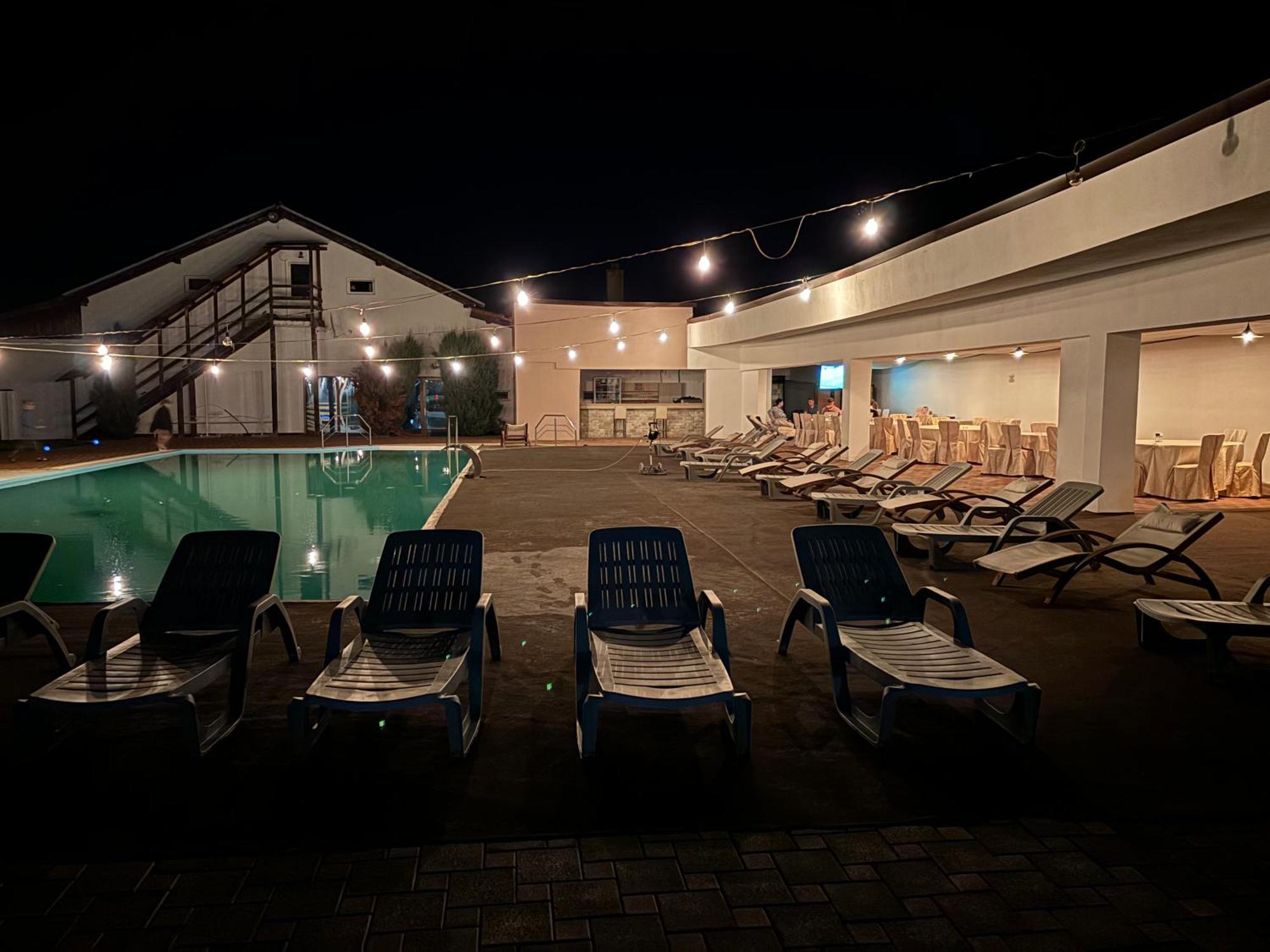 Complex Daniel'S Hotel Orastie Exterior photo